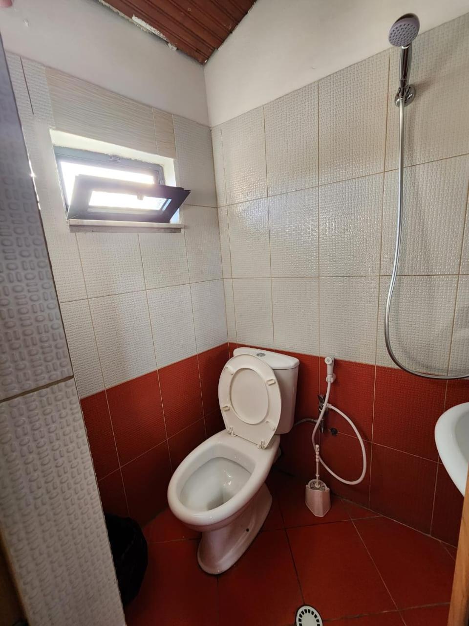 Hotel Studenti Tirana Buitenkant foto