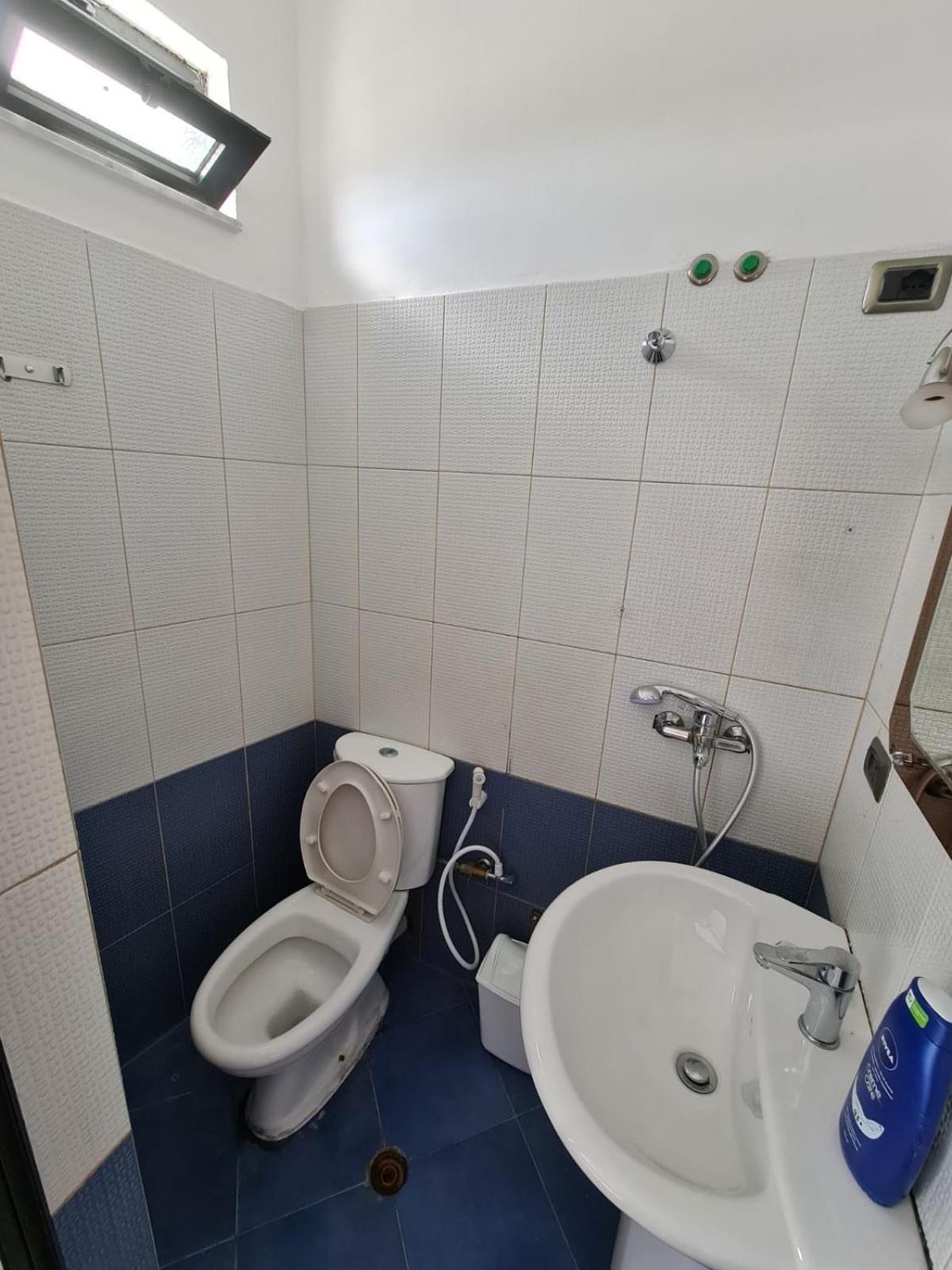 Hotel Studenti Tirana Buitenkant foto