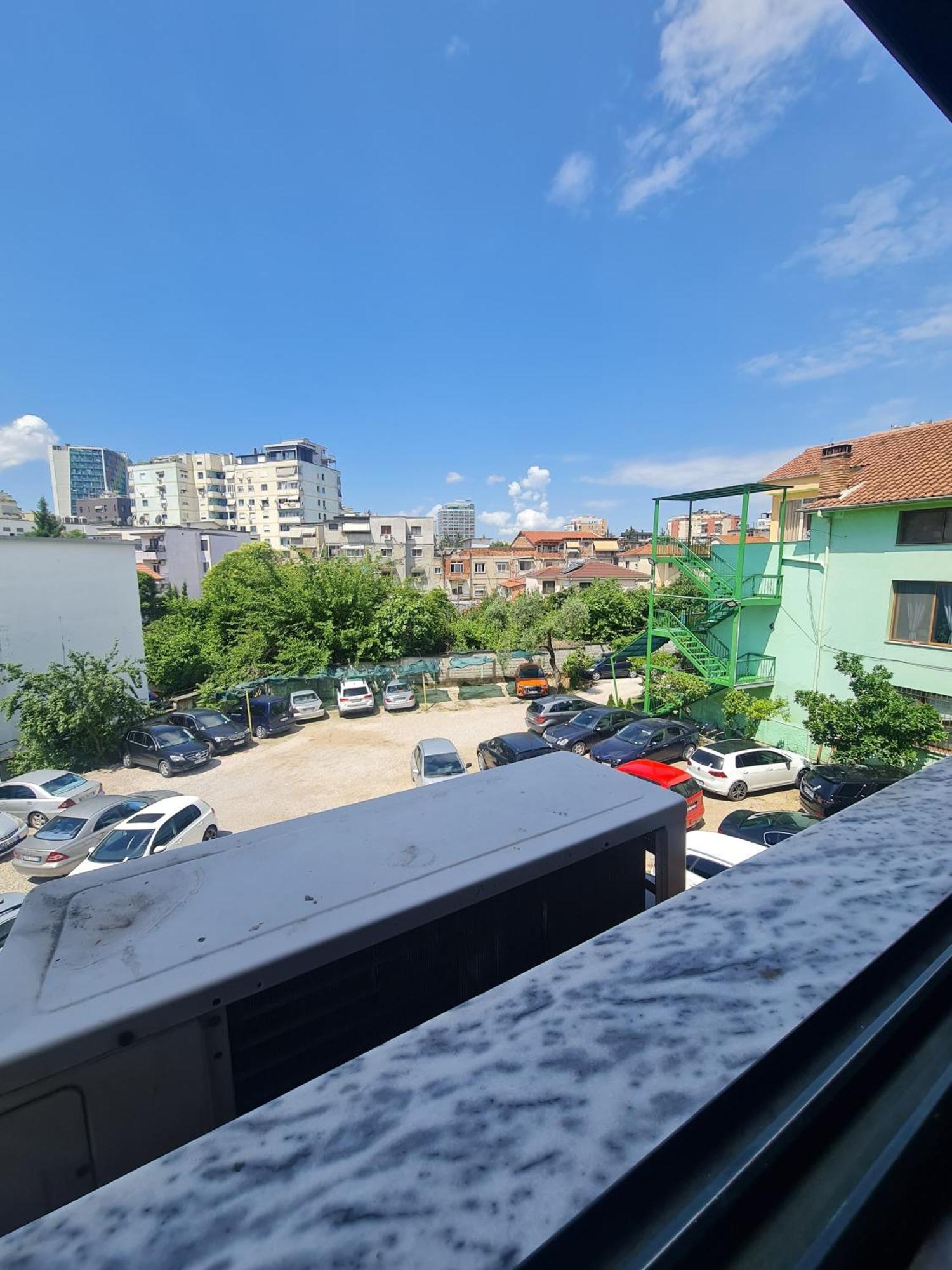 Hotel Studenti Tirana Buitenkant foto